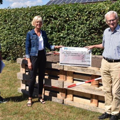 EWE-Stiftung unterstützt Umweltbildungsprojekt von Neuenkirchens Grundschule mit 5000 Euro